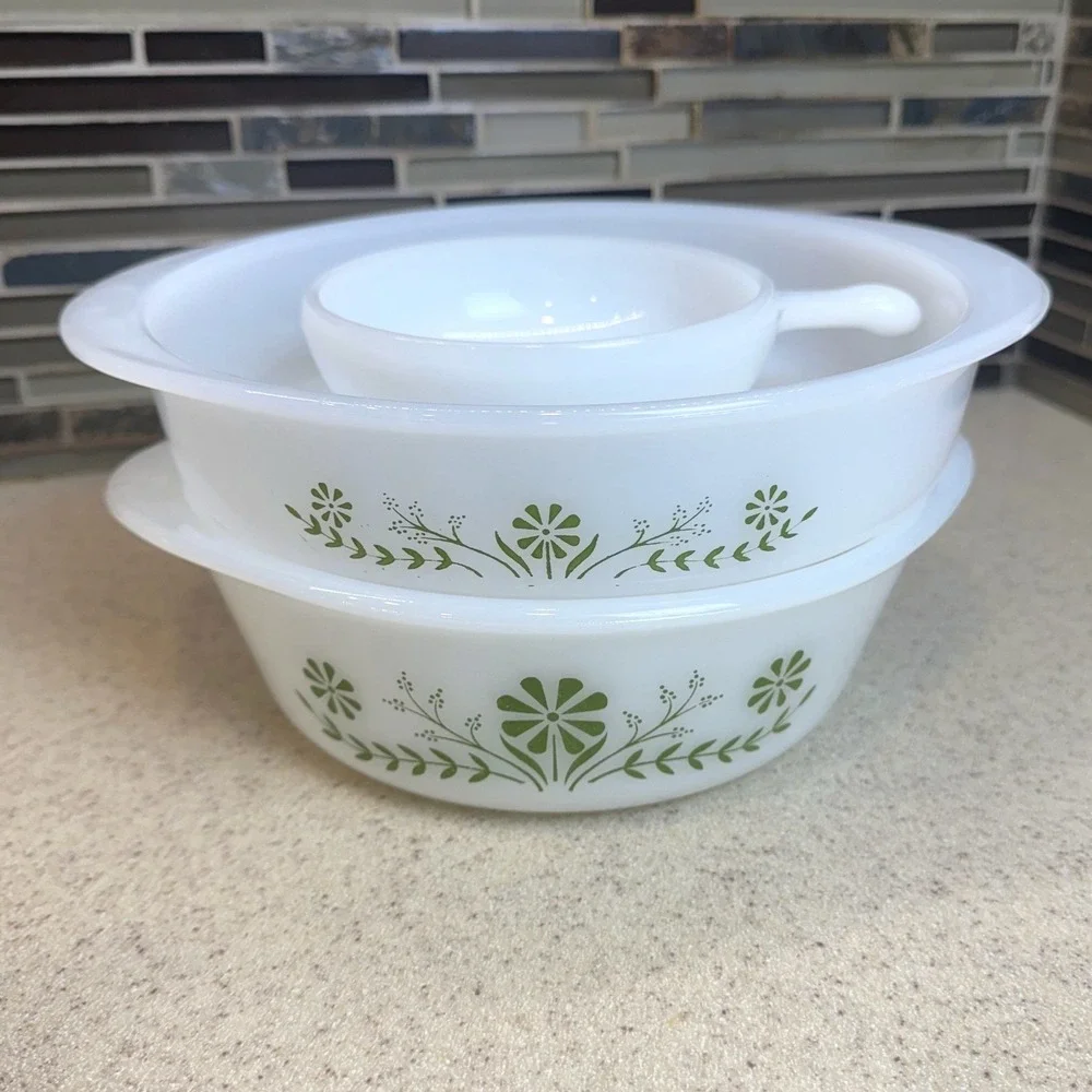 Glasbake vintage milk
